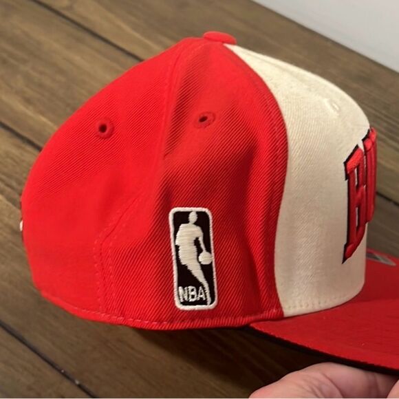 Chicago Bulls Reebok fitted baseball hat 7 1/2 NWT - Picture 2 of 9